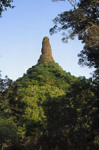 Sri Lanka Anuradhapura  Dagoba Abhayagiri Temple Dagoba Abhayagiri Temple Sri Lanka - Anuradhapura  - Sri Lanka