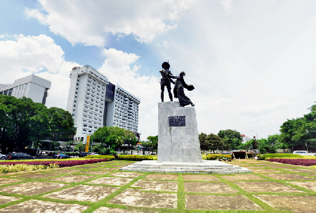 The Heroes Monument
