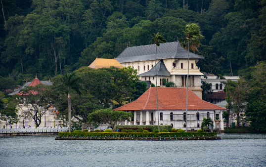 Sri Lanka Kandy Kandy Lake Kandy Lake Sri Lanka - Kandy - Sri Lanka