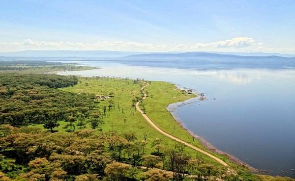 Kenya Nakuru  KENYA LAKE SYSTEM IN THE GREAT RIFT VALLEY KENYA LAKE SYSTEM IN THE GREAT RIFT VALLEY Kenya - Nakuru  - Kenya