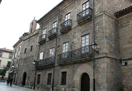 los Rodriguez Sampedro Palace