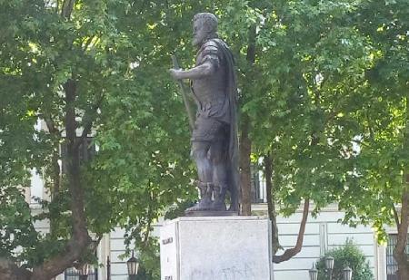 Felipe II Statue