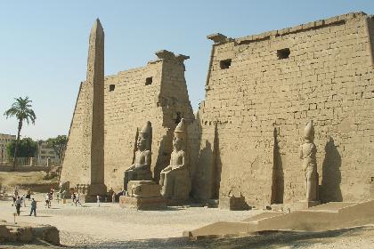 Excursión de un día a Luxor desde El Cairo en avión (16 horas)