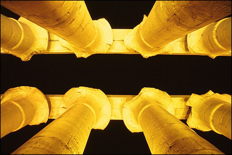 Tour de 2 días desde El Cairo a Luxor en avión.