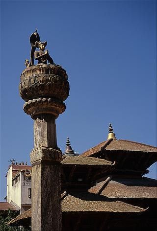 King Yoganadendra Malla Statue