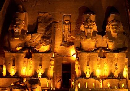 Private Tour to Abu Simbel Temples by Coach