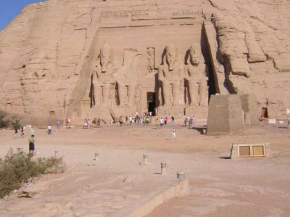 Private Tour to Abu Simbel Temples by Coach