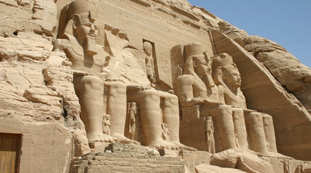 Private Tour to Abu Simbel Temples by Coach
