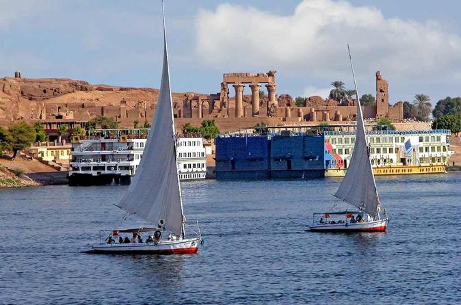 Nile Cruise and Pyramids Round Trip