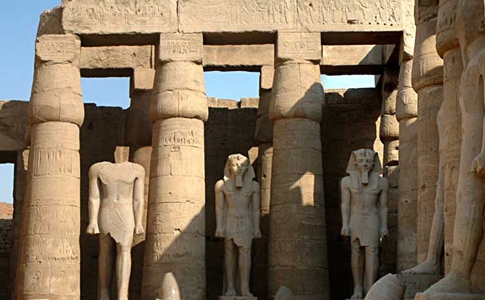 Excursión de un día a Luxor desde El Cairo en avión (16 horas)